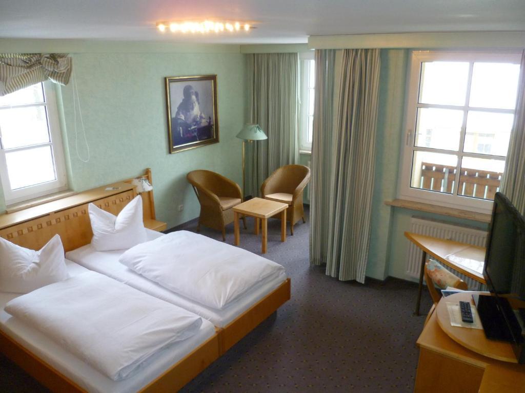 Landhotel Gut Haidt Hof  Δωμάτιο φωτογραφία